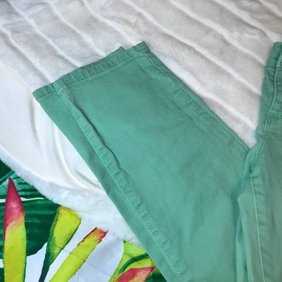 EUC $50 LC Lauren Conrad Women's 4 Cropped Capri Style Green Denim Summer Jeans - Picture 8 of 13